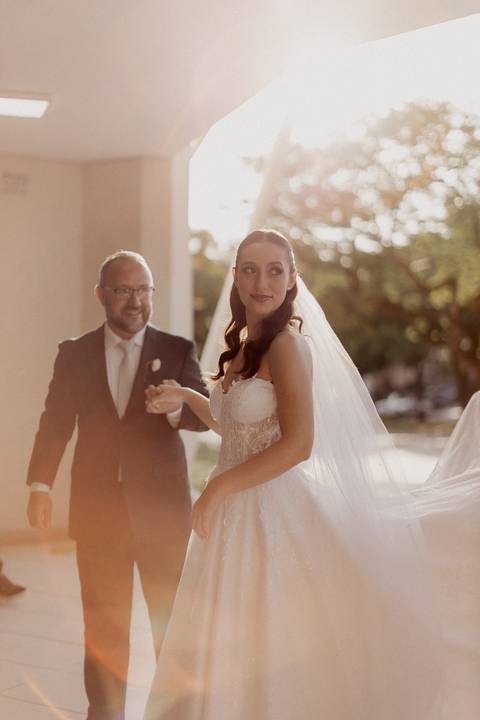 Momentos antes da noiva entrar na igreja'