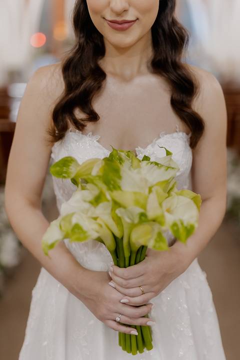 Inspiração de retrato de noiva na igreja '