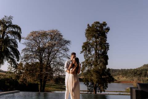 Ensaio pré wedding no campo'