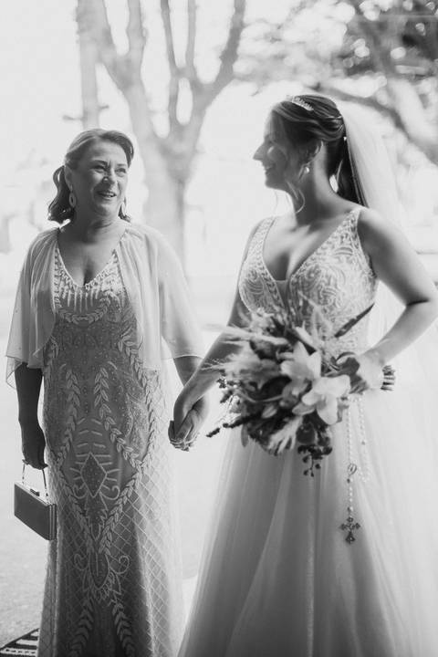 Momentos antes da noiva entrar na igreja'