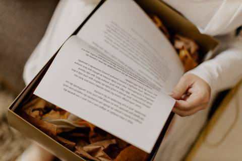 Noiva emocionada em making of '