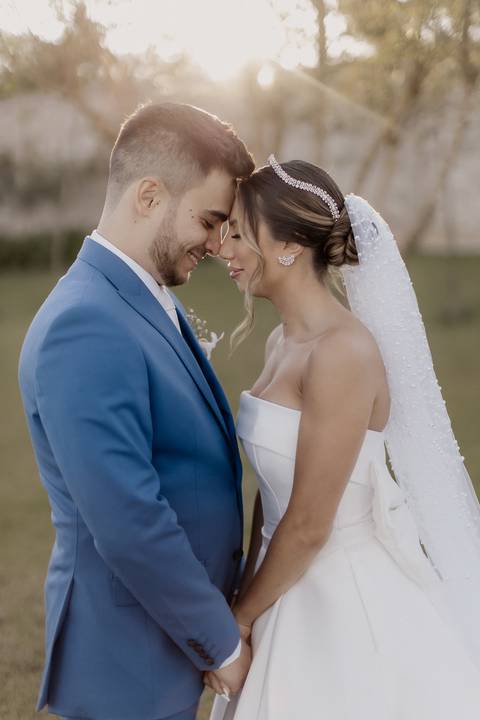 Inspiração de ensaio para noivos pós cerimonia '