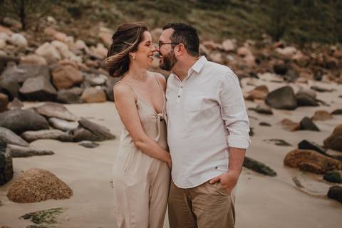 dicas de looks cleans para seu ensaio pré wedding na praia'