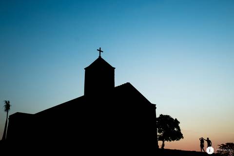 Lindo Ensaio Pré Wedding no Por do Sol'