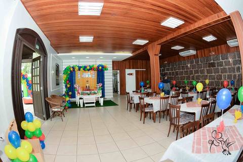 Salão decorado com o tema Super Mario para a fsta da Ramona e do Victor, clique de by Eli Matos'