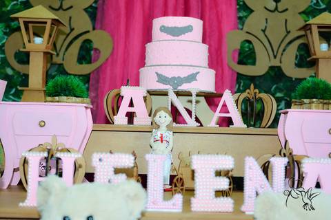 Detalhe do painel principal na cor rosa bebê, chá da Ana Helena, clique de by Ely Matos'