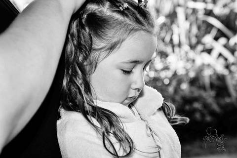 Helen fez 4 anos e a mamãe arruma seu cabelo, clicado por by Eli matos'