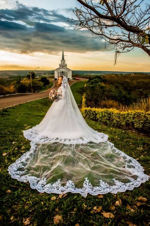 igreja são francisco  do gama  df -  noiva - previa de noiva -  por do sol '