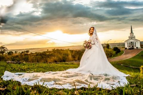 igreja são francisco  do gama  df -  noiva - previa de noiva -  por do sol '