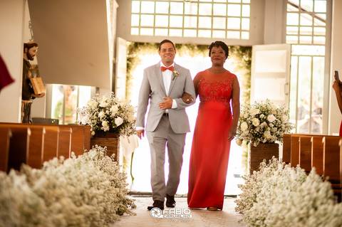 casamento igrejinha são Francisco decorada  - casamento pela manhã padrinhos '