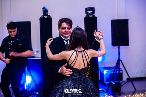 15 anos festa  Piethra  vestido  espaço hadassa'