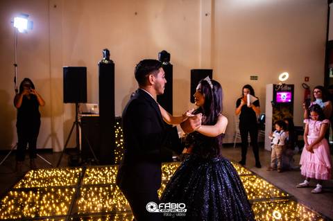 15 anos festa  Piethra  vestido  espaço hadassa'