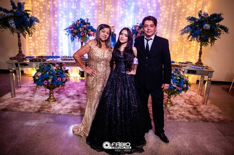 15 anos festa  Piethra  vestido  espaço hadassa'