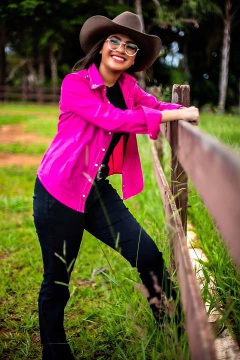 debutante carol , 15 anos carol, ensaio de debutante, ensaio 15 anos , ensaio fotografico com cavalo, boiadeira '