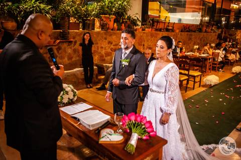 Casamento Daniela e Gilberto -cerimonia celeiro a brasileiro '