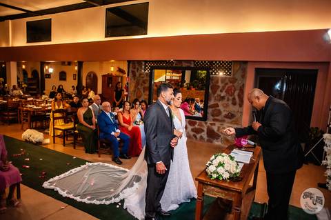 Casamento Daniela e Gilberto -cerimonia celeiro a brasileiro '