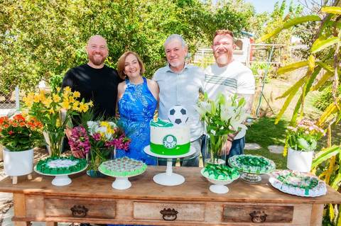 festa de 70 anos  -  festa de adulto - desta em casa '