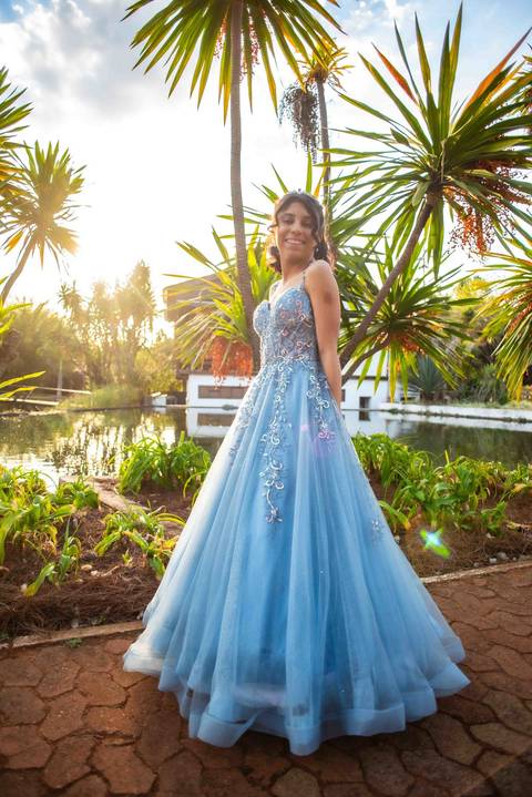   jardim botânico -  - ensaio da debutante -   vestido de princesa  - '