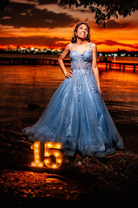   Erminda dom  bosco   - ensaio da debutante -   vestido de princesa  - '