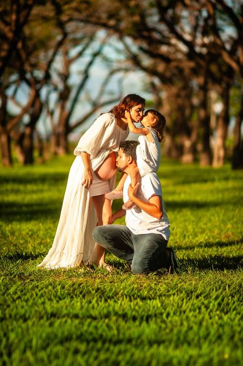 Ensaio de gestante - ensaio fotografico  de gestante  - vestido  brando para gestante '