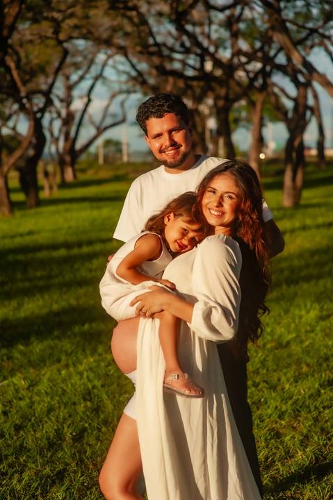 Ensaio de gestante - ensaio fotografico  de gestante  - vestido  brando para gestante '