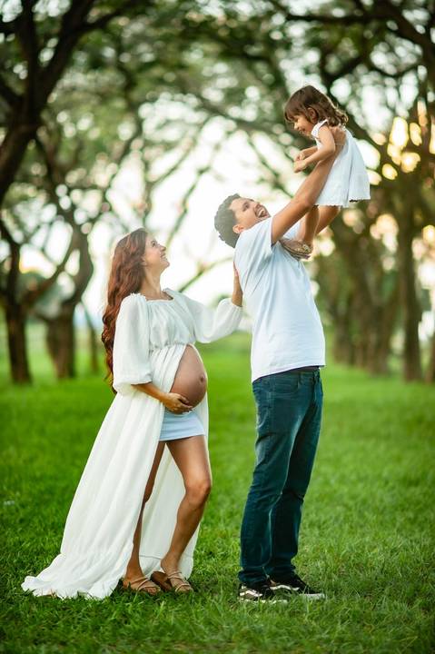 Ensaio de gestante - ensaio fotografico  de gestante  - vestido  brando para gestante '