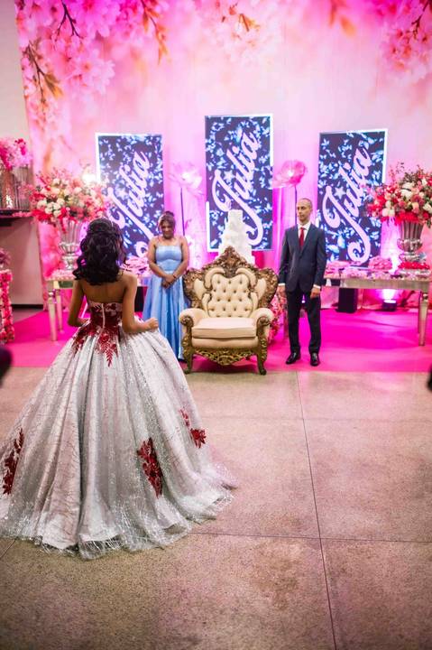 festa de 15 anos  espaço hadassa  gama  princesa Júlia '