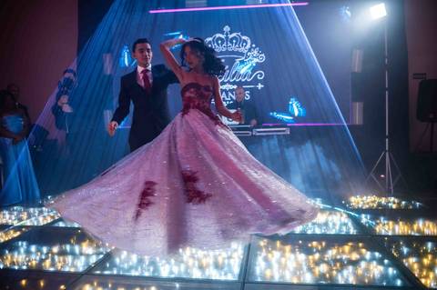 festa de 15 anos  espaço hadassa  gama  princesa Júlia '