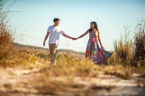 ensaio casal  nas dunas de areia  ensaio fotografico  fim de tarde  '