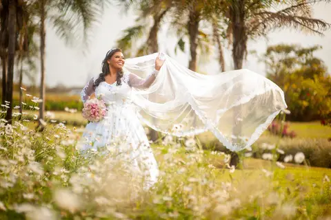 previa  noivas com veu '