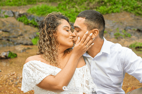 Cachoeira  do tororó  casal ensaio  romântico pre-wedding'