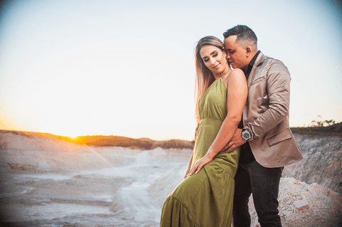 dunas - casal-prewedding-brasilia-samanbaia-drone-dji- foto-aeria-criatividade-vestido-laranja'