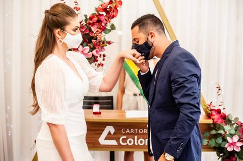 cartorio colorado  - casamento civil - casamento  intimista - casamento 2020 - casamento e almoço - casamento em brasilia  larissa e Bruno 2021'
