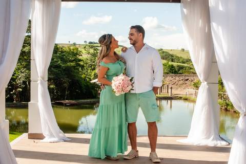 fazenda - fazenda apoena - casal - ensaiodecasal - ensaio apoema - preweddind - Any e Ad - dia de sol  -  ensaio rustico'