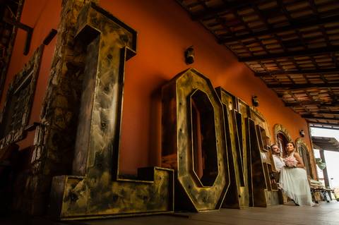 fazenda - fazenda apoena - casal - ensaiodecasal - ensaio apoema - preweddind - Any e Ad - dia de sol  -  ensaio rustico'