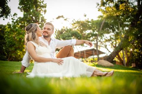 fazenda - fazenda apoena - casal - ensaiodecasal - ensaio apoema - preweddind - Any e Ad - dia de sol  -  ensaio rustico'