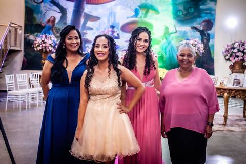 15 anos - festa  15 anos - Alice pais  das maravilhas  - vestido azul - festa de debutante '