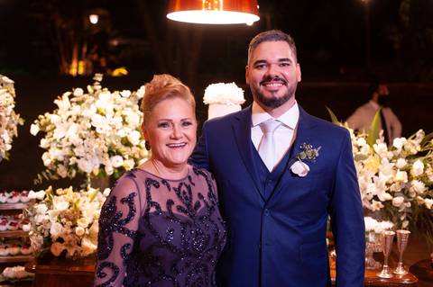 fazenda apoena  -  casamento - casamento annie e Advaldo - casamento na fazenda  - noivo com a tia '