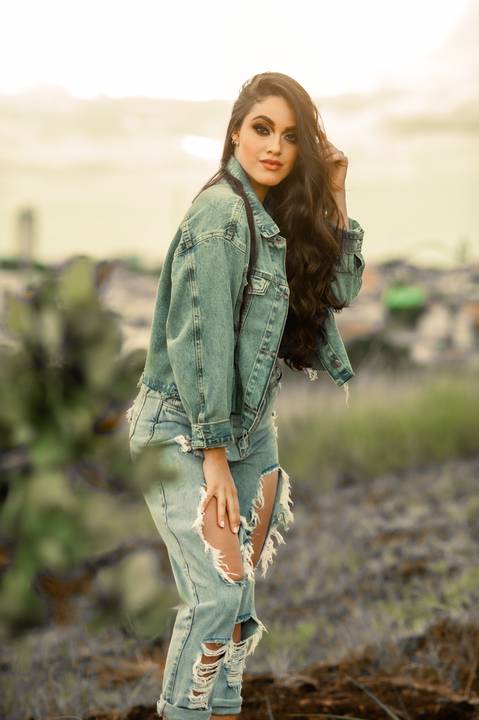 ensaio fotografico - ensaio feminino - fotografia de  mulher  - ensaio fotografico no gama - ensaio fotografico na santa maria  - make up - por do sol '