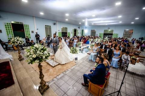 casamento - casamento católico - casamento Thalia e tiago - casamento em santa maria - wedding - ensaio de casal - felizes para sempre - casamento na pandemia -  igreja  e casal '