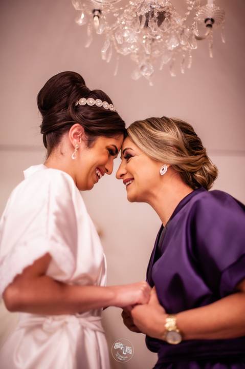 casamento - casamento católico - casamento Thalia e tiago - casamento em santa maria - wedding - ensaio de casal - felizes para sempre - casamento na pandemia -  mae feliz - making off '