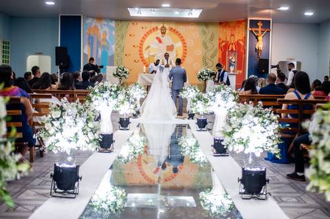 casamento - casamento católico - casamento Thalia e tiago - casamento em santa maria - wedding - ensaio de casal - felizes para sempre - casamento na pandemia -  noivos de costa '