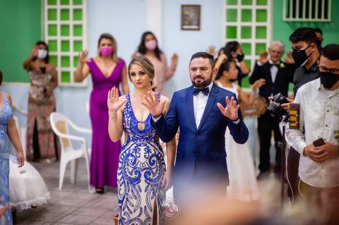 casamento - casamento católico - casamento Thalia e tiago - casamento em santa maria - wedding - ensaio de casal - felizes para sempre - casamento na pandemia -  benção dos pais '