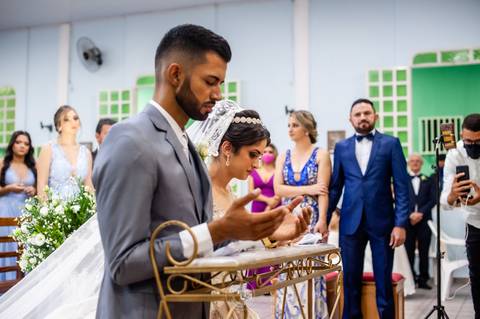 casamento - casamento católico - casamento Thalia e tiago - casamento em santa maria - wedding - ensaio de casal - felizes para sempre - casamento na pandemia -  a joelhado '