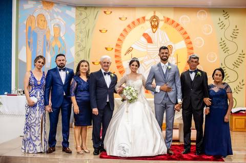 casamento - casamento católico - casamento Thalia e tiago - casamento em santa maria - wedding - ensaio de casal - felizes para sempre - casamento na pandemia - padrinho da frente da igreja '