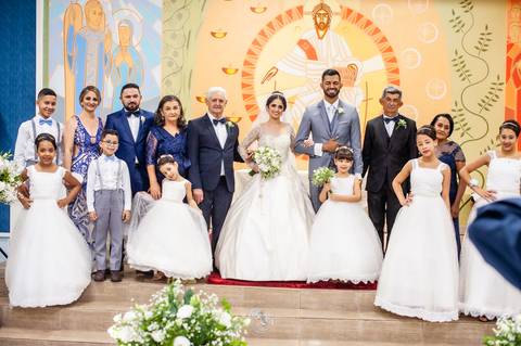 casamento - casamento católico - casamento Thalia e tiago - casamento em santa maria - wedding - ensaio de casal - felizes para sempre - casamento na pandemia - padrinho da frente da igreja '