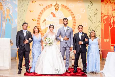 casamento - casamento católico - casamento Thalia e tiago - casamento em santa maria - wedding - ensaio de casal - felizes para sempre - casamento na pandemia - padrinho da frente da igreja '