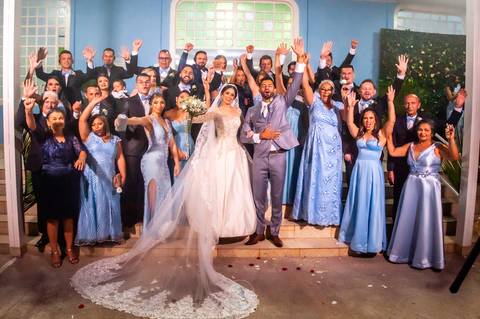 casamento - casamento católico - casamento Thalia e tiago - casamento em santa maria - wedding - ensaio de casal - felizes para sempre - casamento na pandemia -  casal com todo mundo  do casamento '