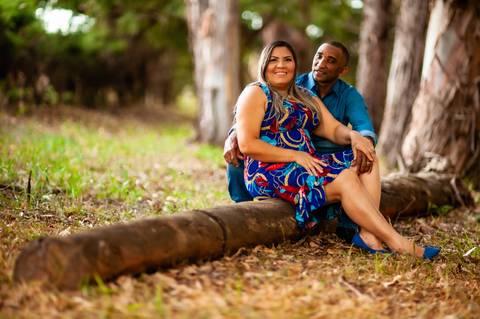 casal roupa azul  na arvores - felizes como a vida  sendado '