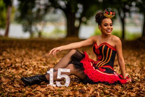 15 anos  - rainha de copas - debutante  -  vitoria -  princesa  -  ensaio  fotografico '